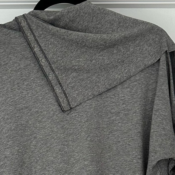 Raw Earth Wild Sky Essential Junction Sweatshirt Heathered Gray Size Small - Picture 10 of 13